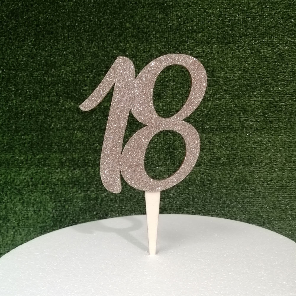 Cake Topper in Legno Personalizzato con numero degli anni