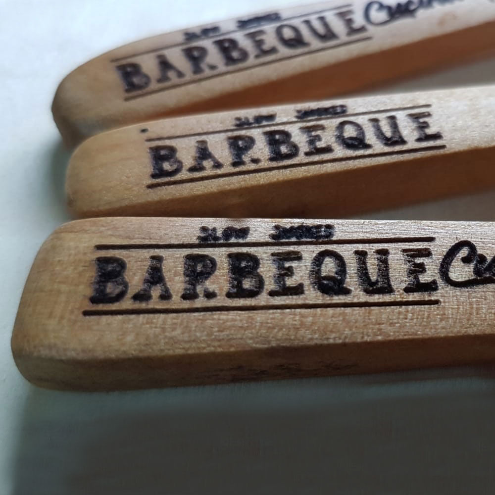 Cucchiaio di Legno con scritta "Barbecue"