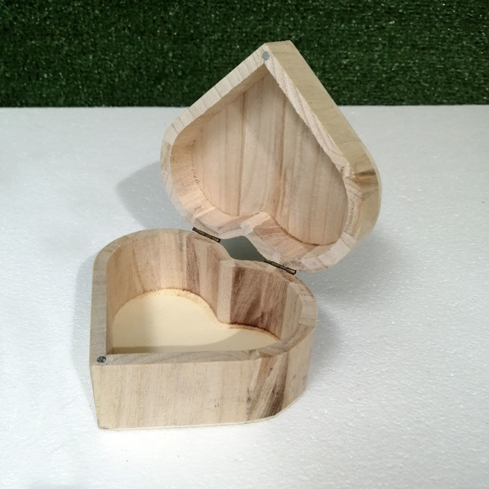 Cofanetto in Legno a forma di Cuore