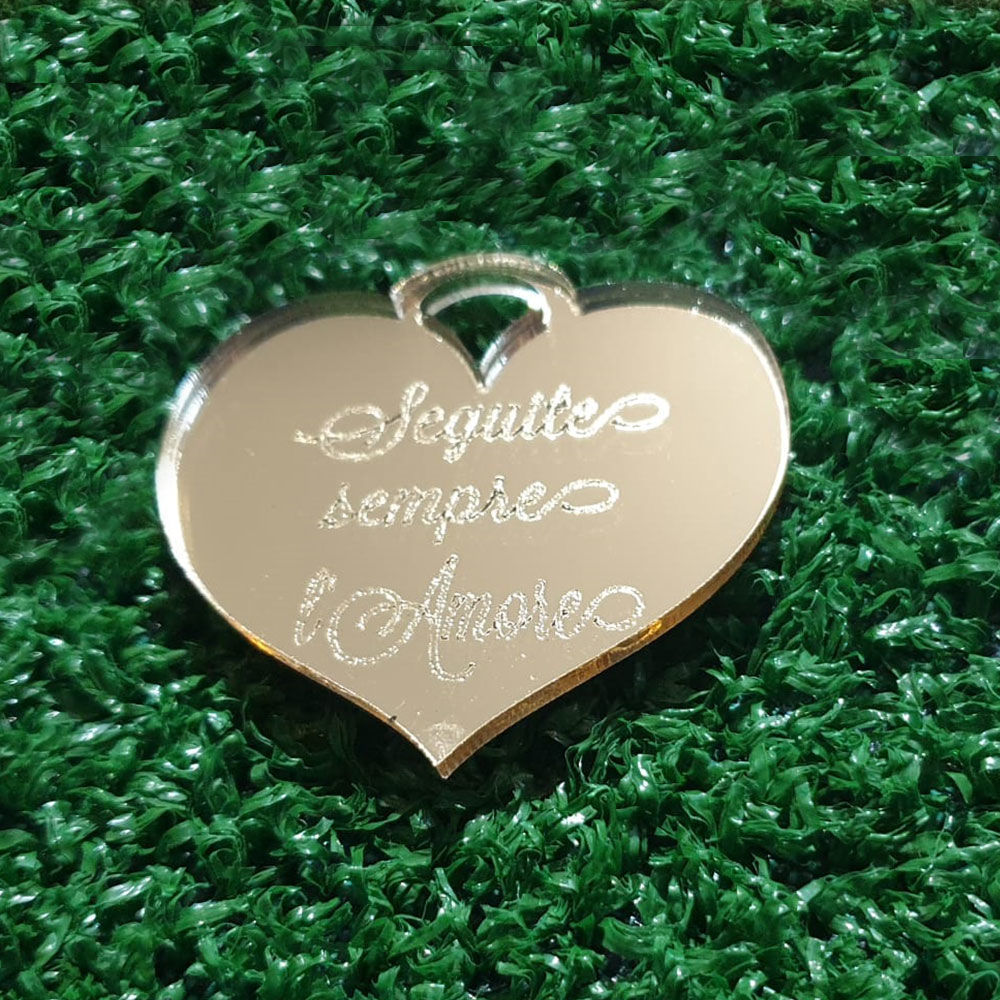 Cuore in Plexiglass con incisione
