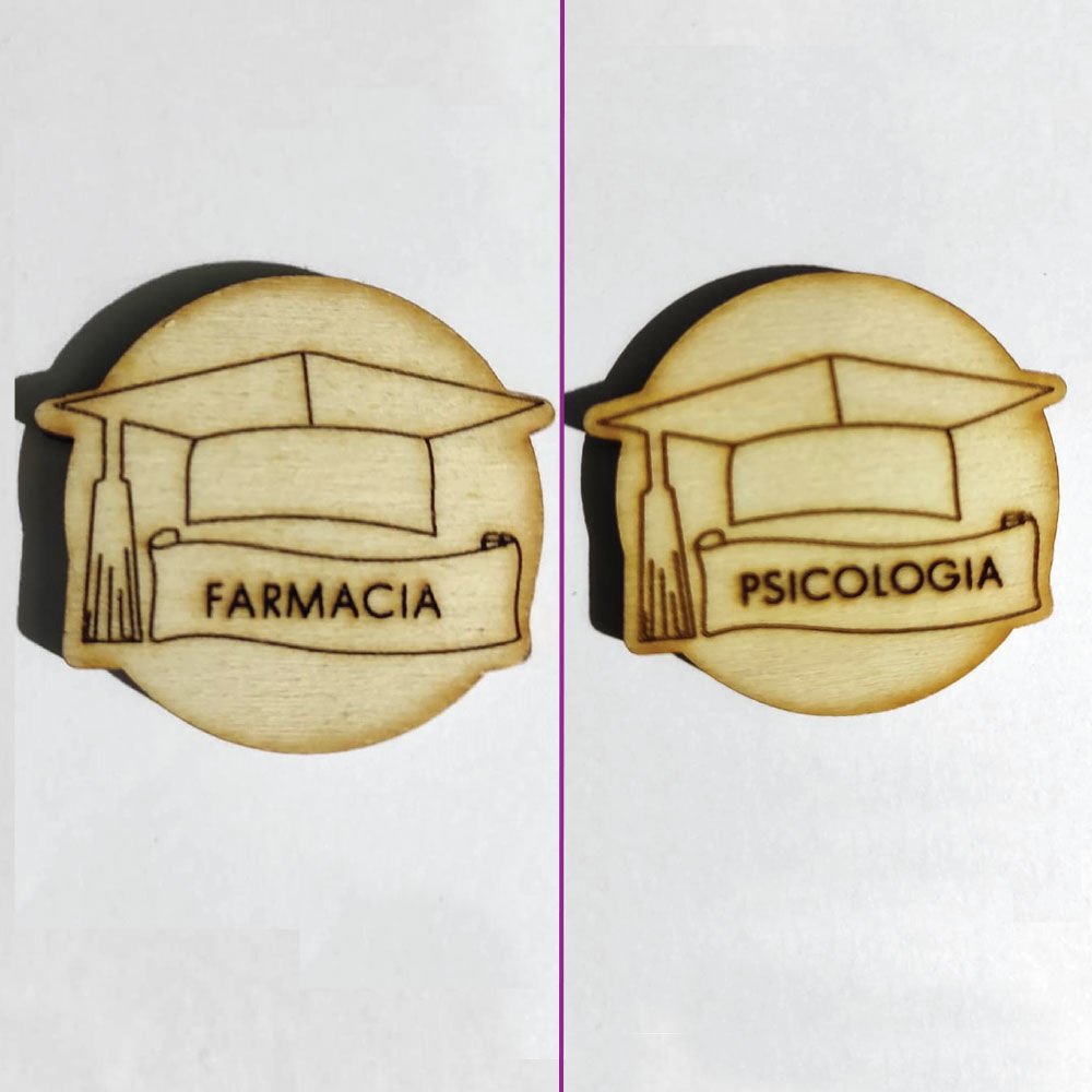 Calamita Personalizzata in Legno per Laurea