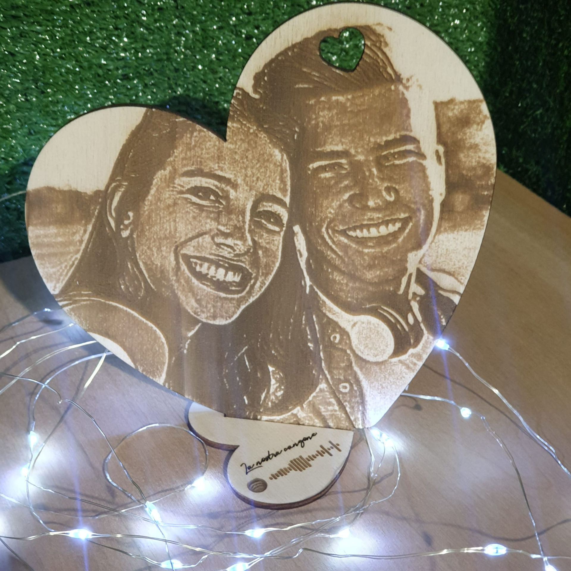 Cuore in Legno con Foto Incisa