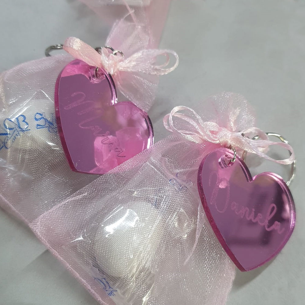 Portachiavi in Plexiglass con Incisione Personalizzata a forma di cuore